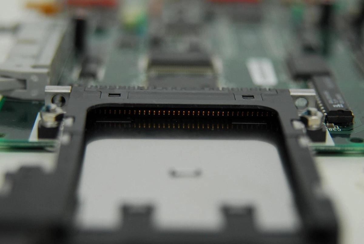 Used NPM ED-9377A Main CPU Board (Qiagen BIOROBOT EZ1)