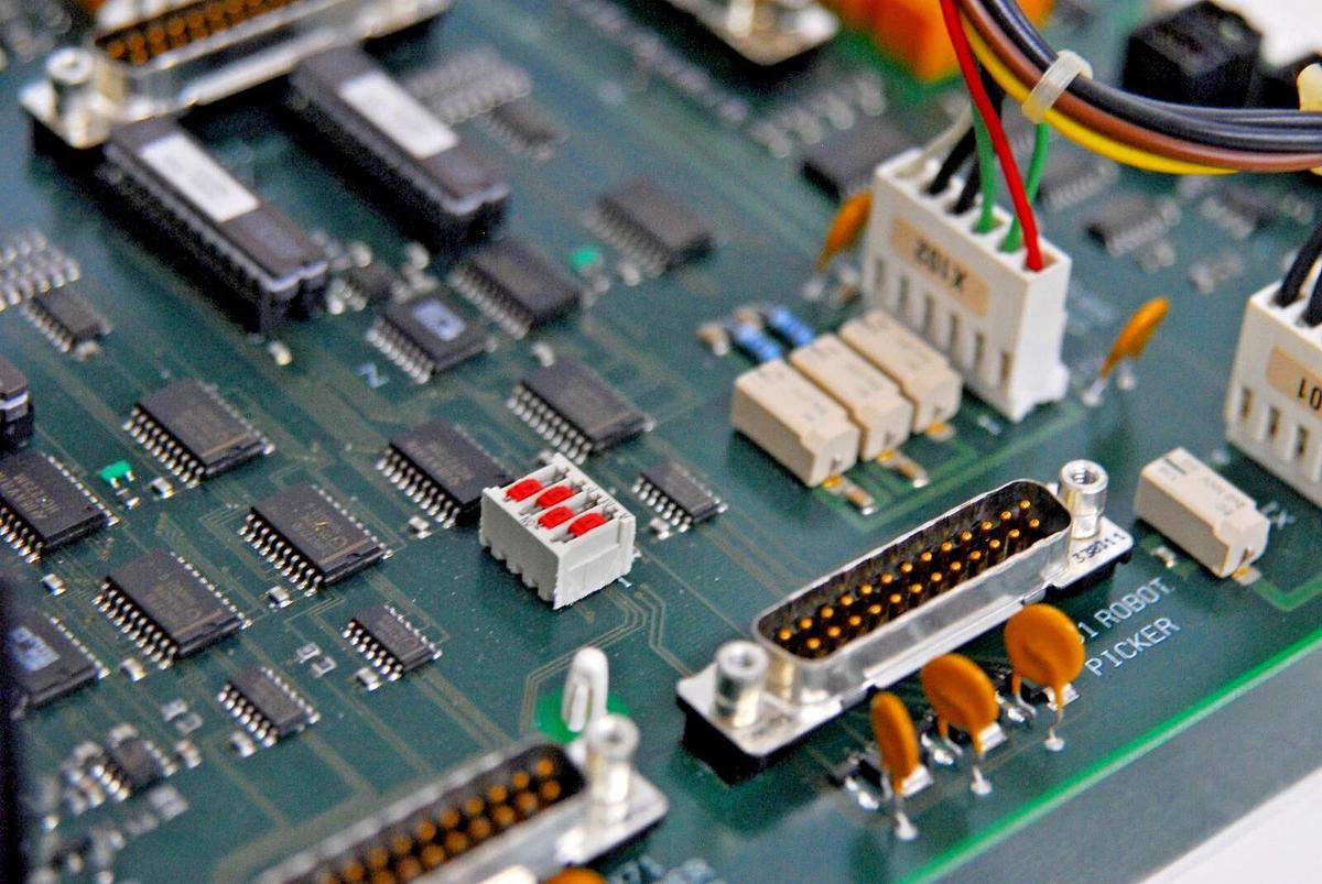 Used Philips 4022 332 8671 Sample Changer Board - PW2540 VRC Sample Changer