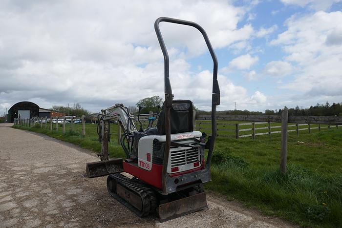 Used 2008 TAKEUCHI TB108