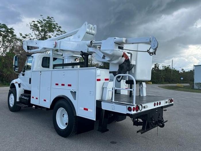 Used Versalift VST-5500SI 60ft Telescopic Bucket Boom on 2014 International 4300 SBA Reg Cab