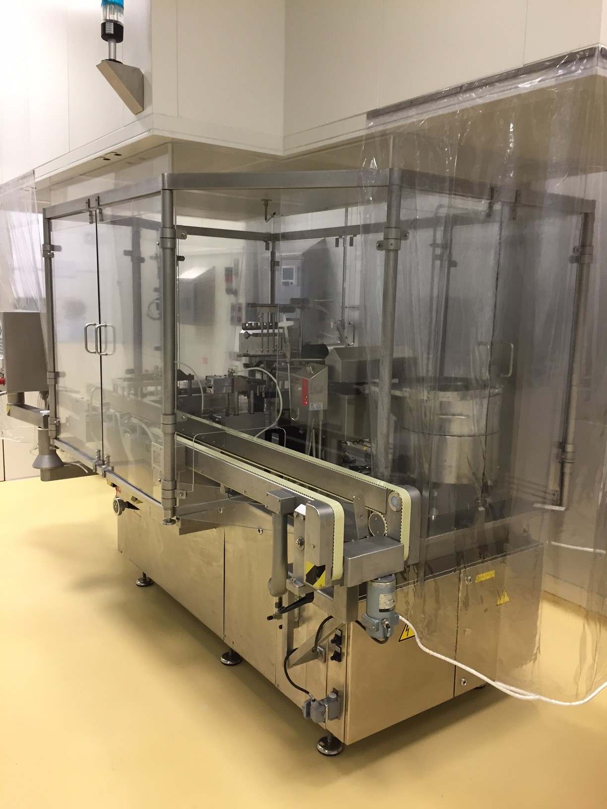 Used INOVA - Riempitrice Liquidi - VSVM 521 B