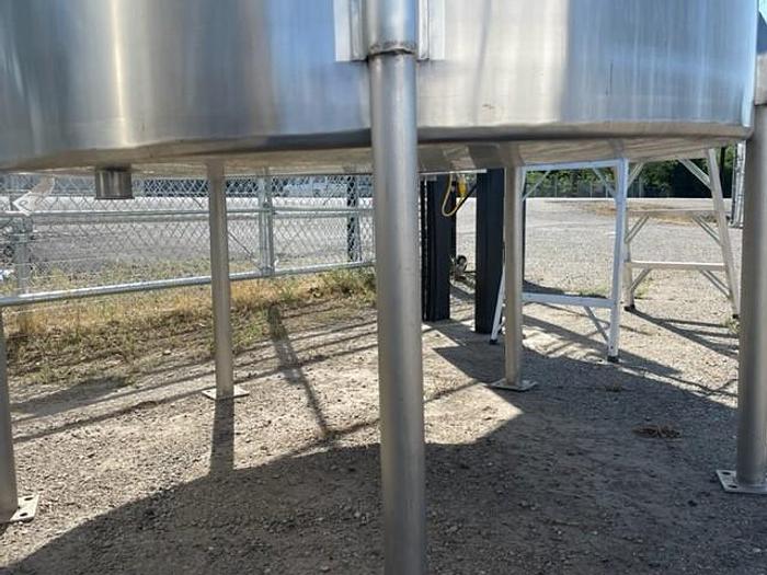 Used 700 Gallon Stainless Steel Single Wall Tank