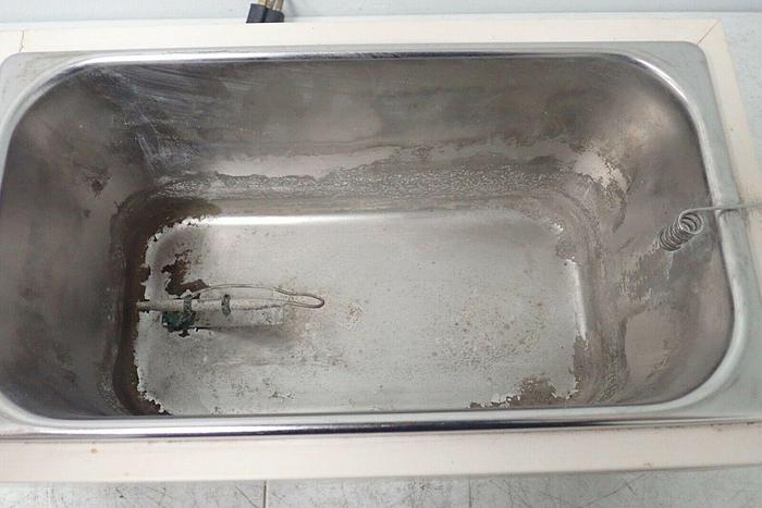Used Coulter CMS Curtin Matheson Scientific 213-124 Model B6643 Equatherm Water Bath