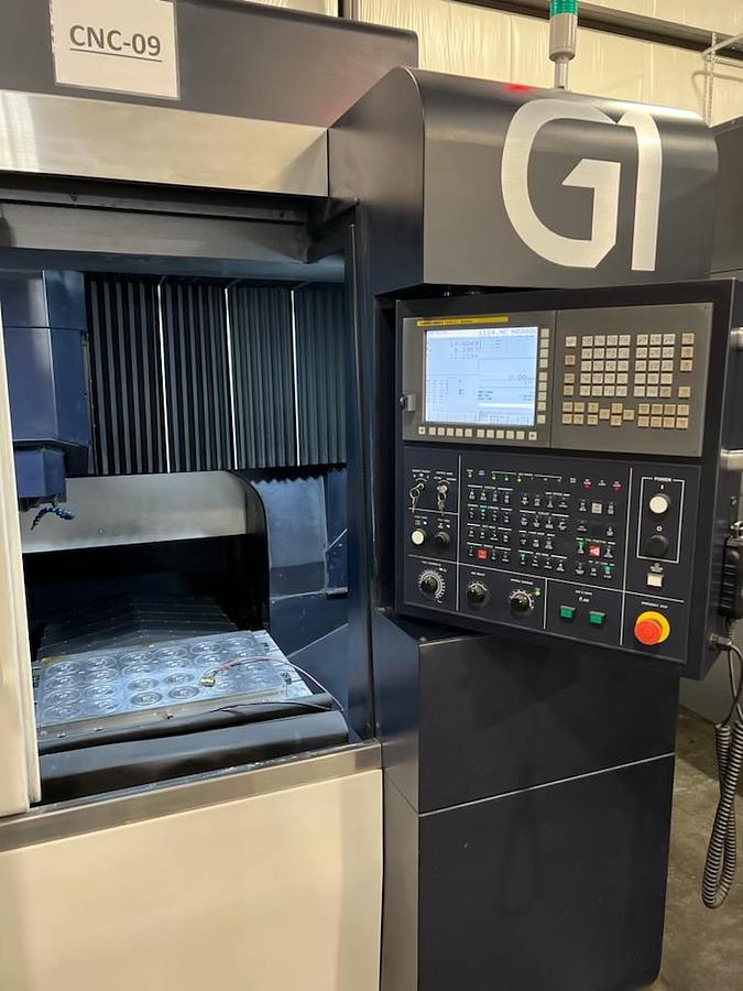 Used 2019 HWACHEON Hi-M G1 CNC Vertical Machining Center For Graphite