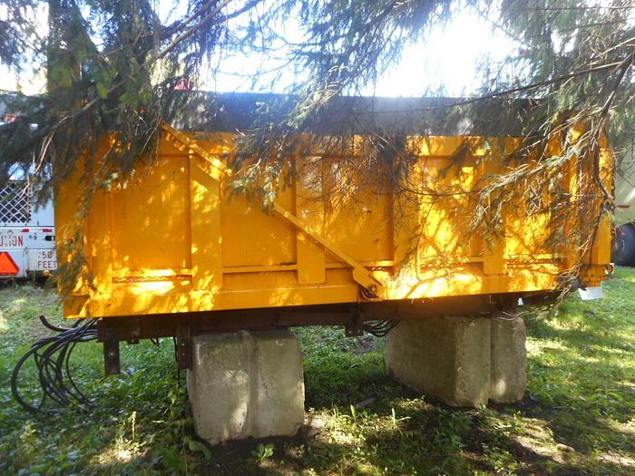 Used 2006 Heil 12ft. Gravel Box and Hoist- Stock #: 8591