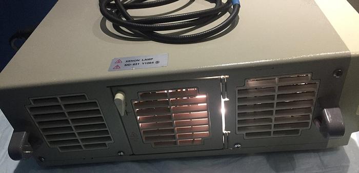 Gebraucht OLYMPUS CLV-S30 OES Kaltlichtquelle für die starre Endoskopie