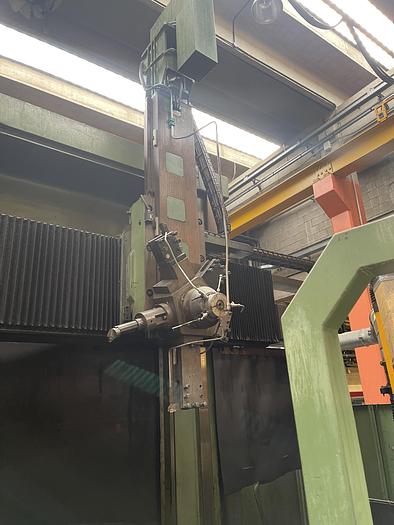 Installata Tornio Verticale Cnc TITAN SC 33 CNC