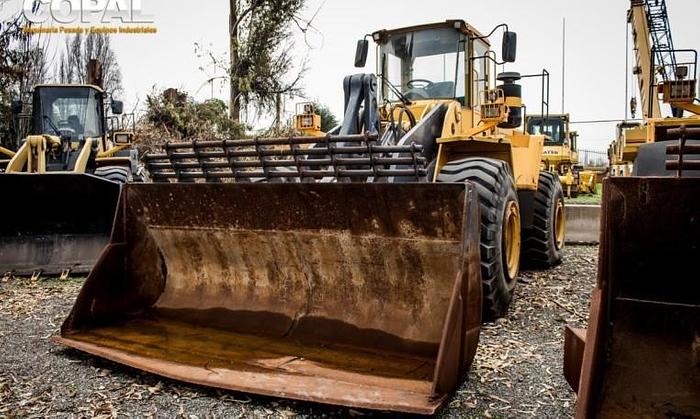 Usado 2005 VOLVO L220E