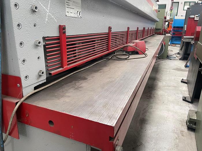 Usato CESOIA BL IDRAULICA 6050 PER RETI