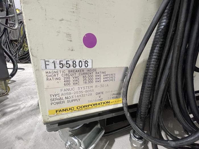 Used FANUC R2000iB/200R WITH R30iA CONTROLLER