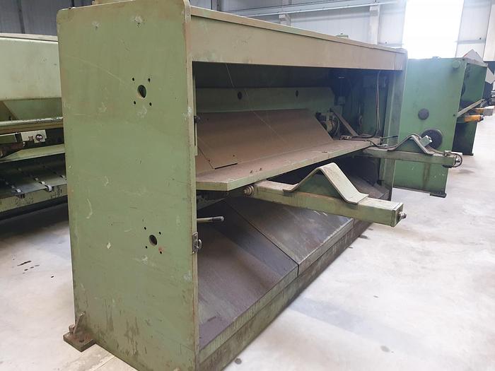 Gebraucht Hydraulische Tafelschere LVD HDL 31-12