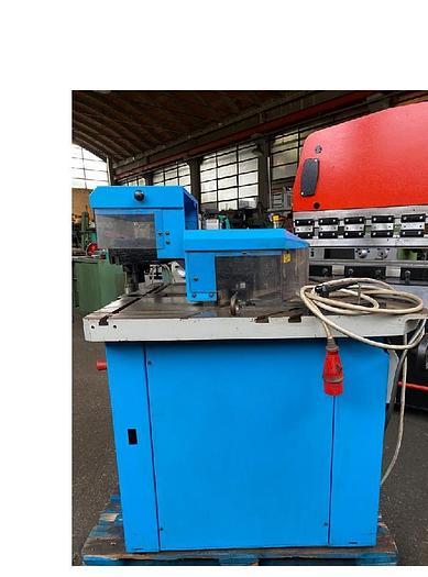 Usato SCANTONATRICE/PUNZONATRICE IDRAULICA EUROMAC AV 200/6R