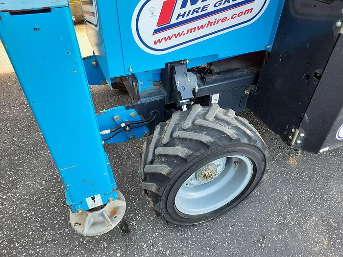 Used 2017 Genie GS3369RT