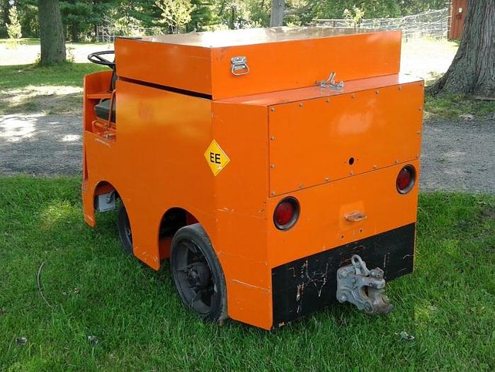 Used Taylor Dunn Tow Tractor P2-50 - ONLY 45 Hours