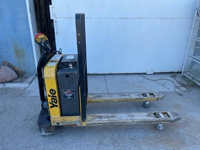 Used 2011 YALE MPW050