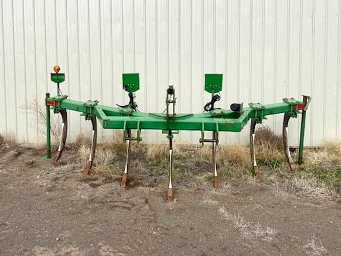 Used John Deere 915 Ripper - 7 Shank