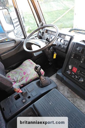 Used 2001 IVECO Eurotech 190E27 R 19 ton isothermic box lorry
