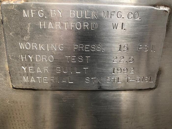 Used 1,000 Gallon Vertical Stainless Steel Tank