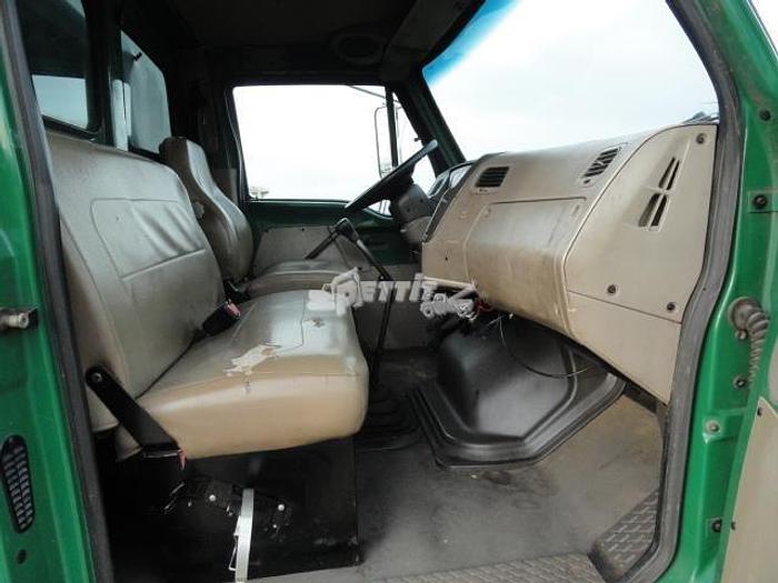 Used 2004 STERLING ACTERRA