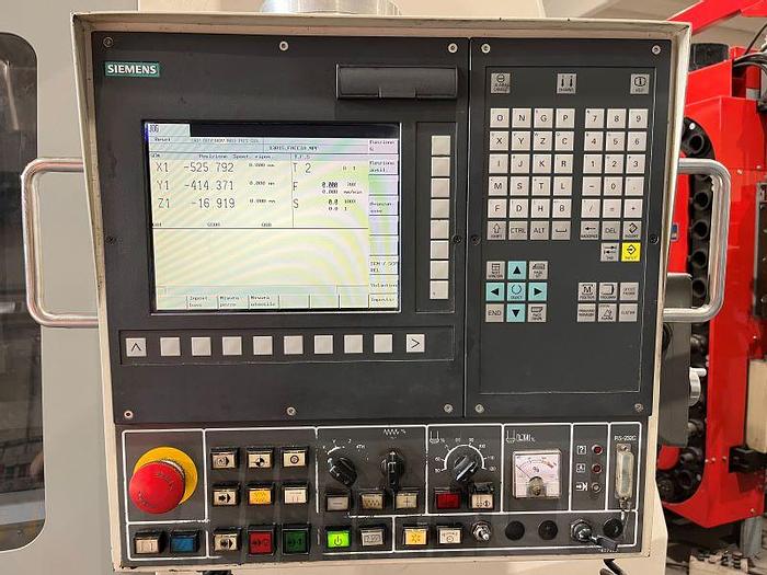 Usato CENTRO DI LAVORO DAEWOO MYNX 500 CNC SIEMENS