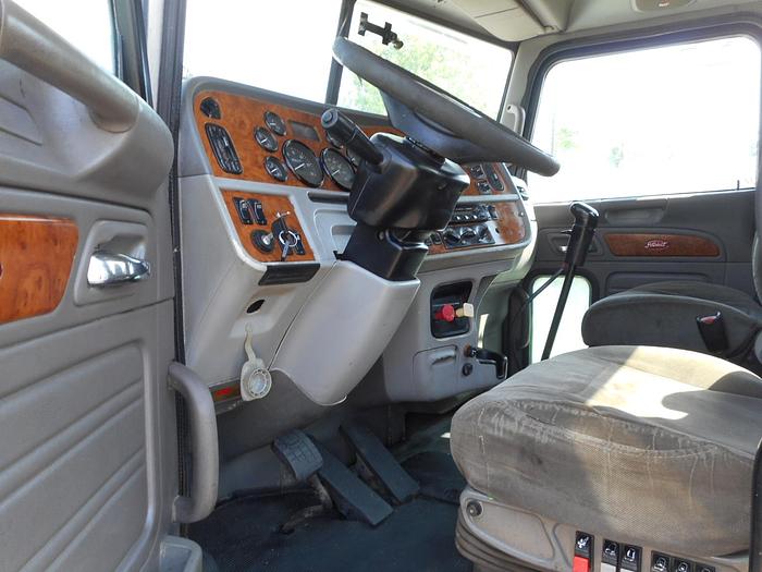 Used 2009 Peterbilt 386