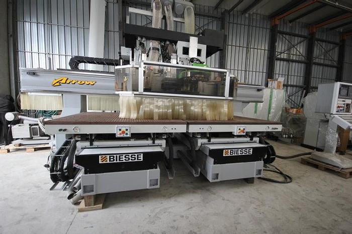 Usato Biesse Arrow usato con piani nesting