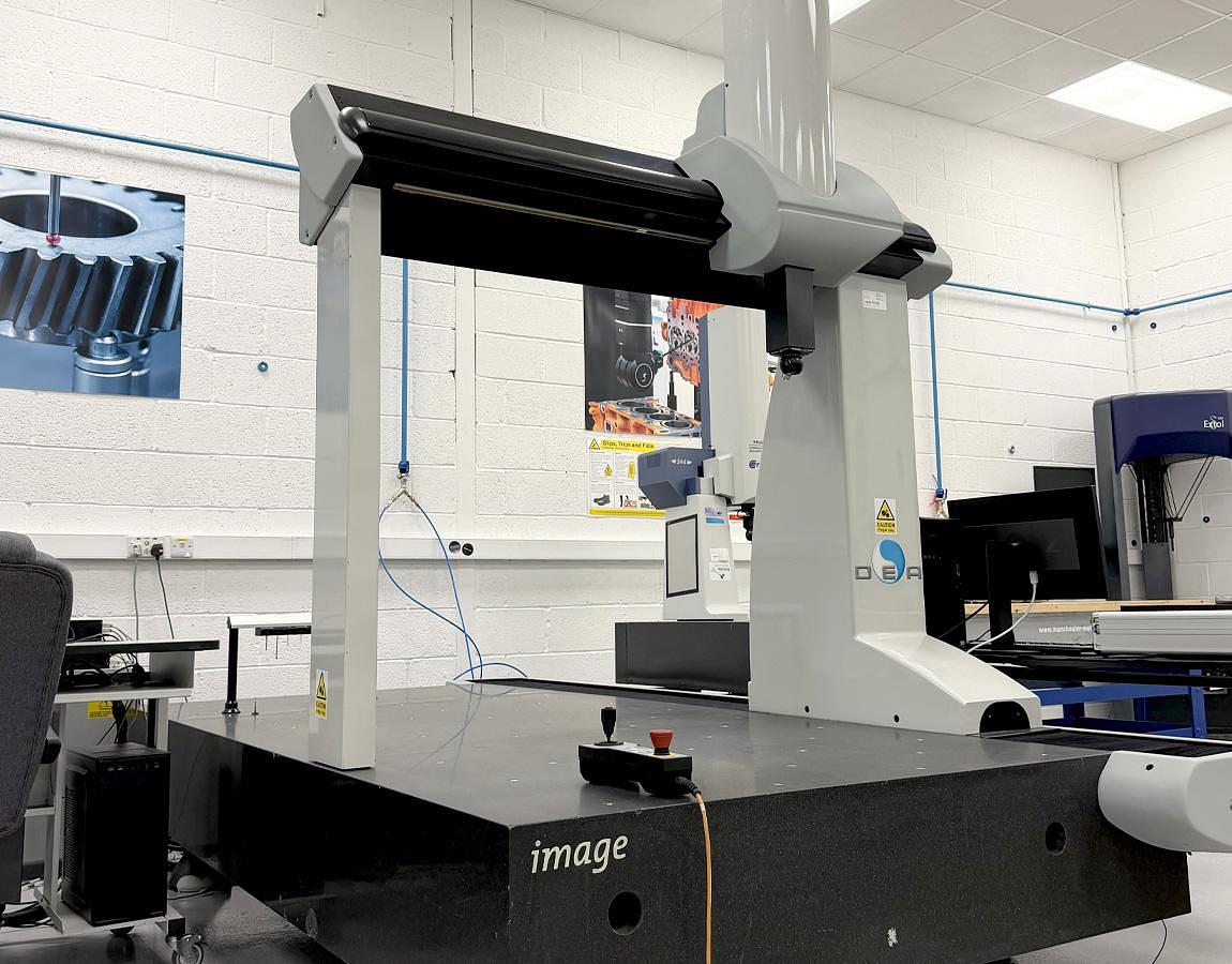 Used DEA Global 12‐22‐10 CNC CMM