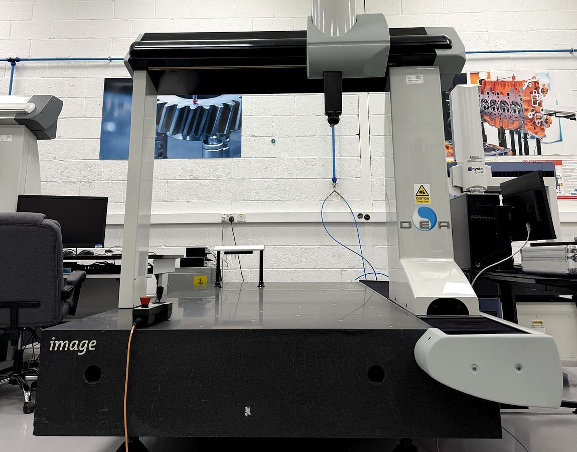 Used DEA Global 12‐22‐10 CNC CMM