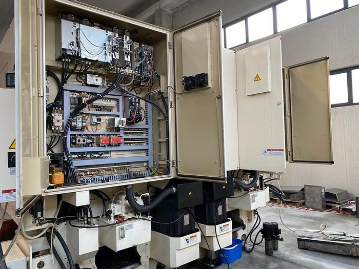 Usato 2006 OKUMA & HOWA 2SP-V60