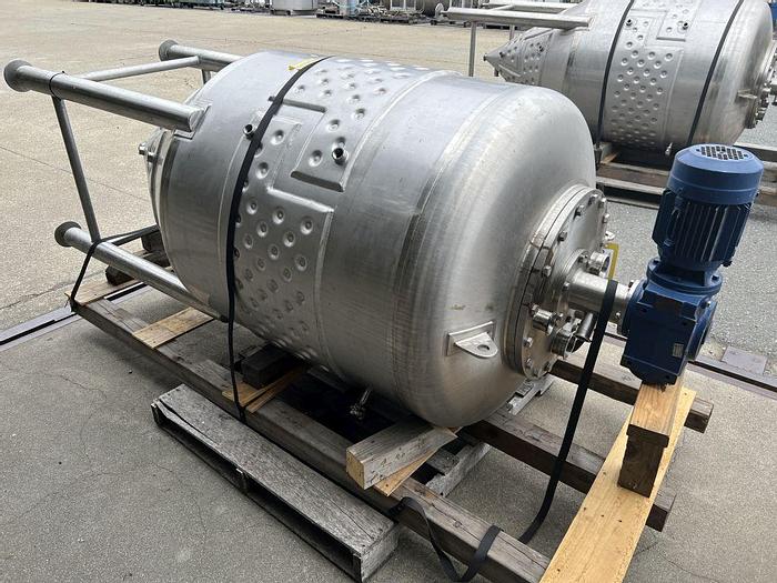 Used Tank, 132 Gallon, 500 Liter, S/St, Jkt, Agit, Cone Bottom #S744579