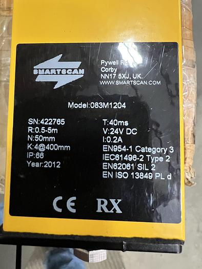 NEW-SMARTSCAN MODEL 083M1204 LIGHT CURTAIN SET, TRANSMITTER AND RECEIVER ABOUT 50" IN LENGTH