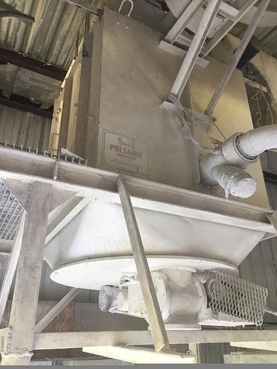 Used Dust Collector, Baghouse, 110 SF, Pulse type #S741174