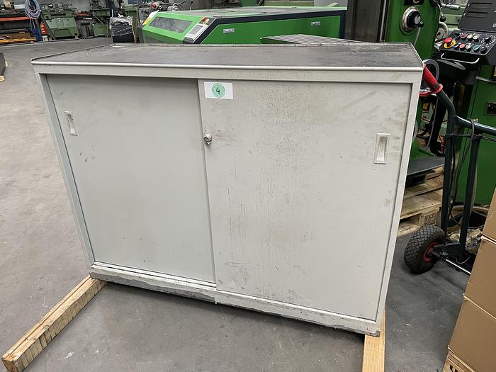 Gebruikt Gereedschap kasten 2 stuks