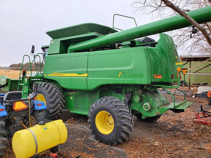 Used John Deere 9750 STS Combine w/ Corn Header