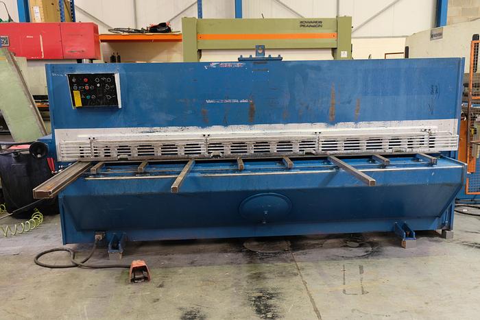 Used Kingsland Haco 3m x 6.5mm variable angle shear