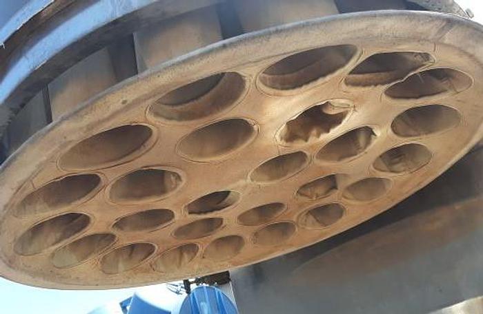 Used Dryer, Fluid Bed, 46" Diameter, Stainless Steel, Steam Heated, 120 Kilograms #S744728