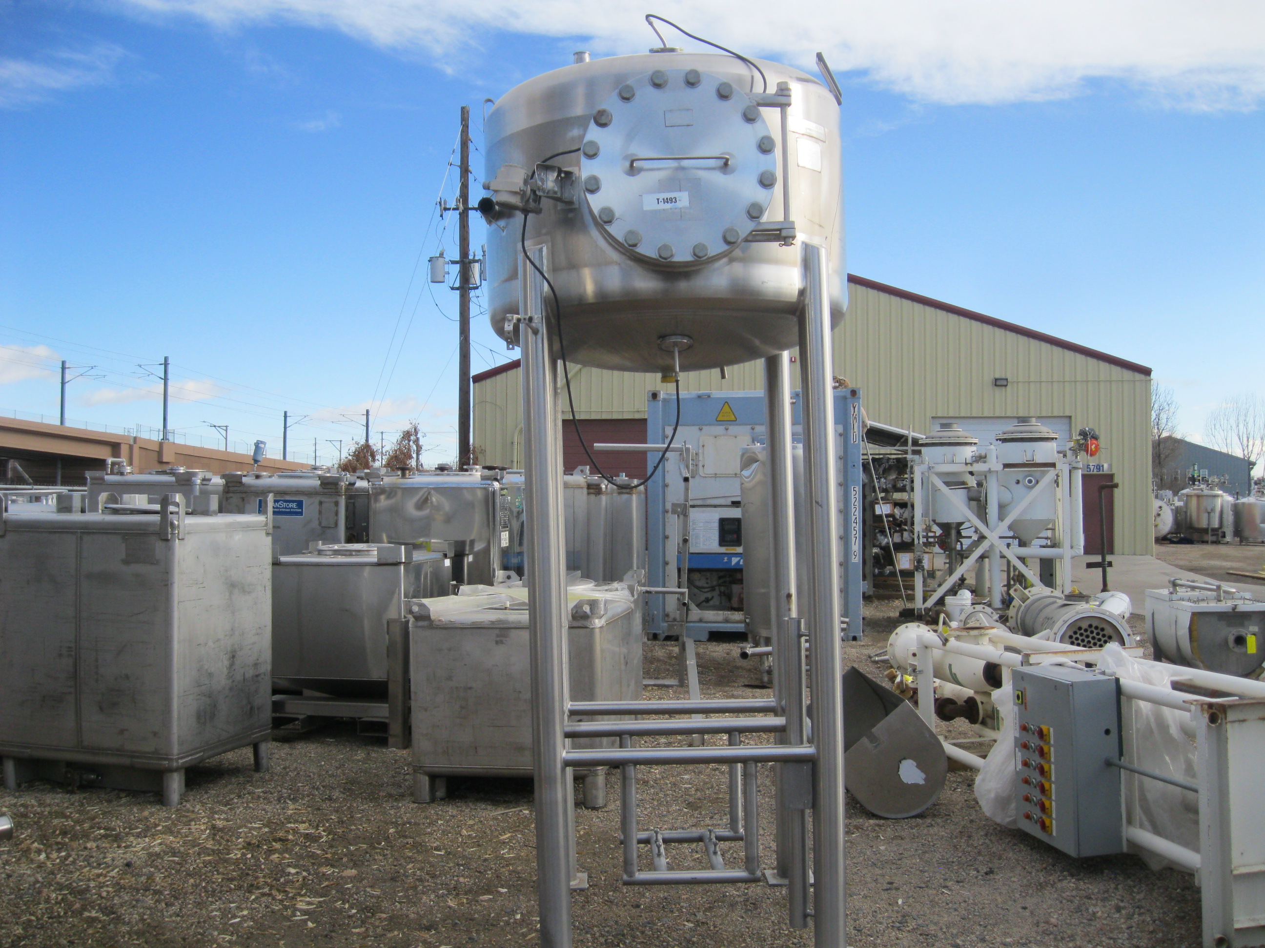 Usado 1000 GALLON PROCESSOR TANK