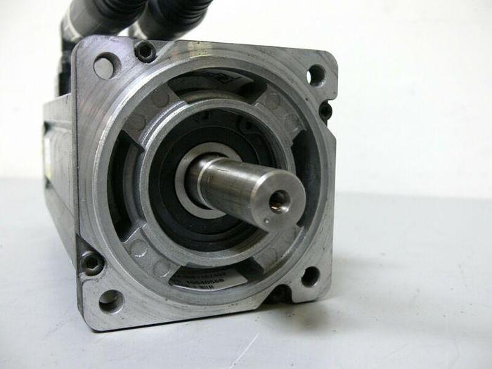 Used Allen Bradley MPL-B320P-MK74AA Kinetix Brushless AC Servo Motor 460V 5000 Rpm