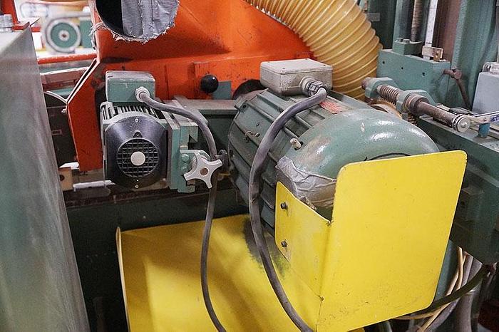 Used 1990 Mereen Johnson 820