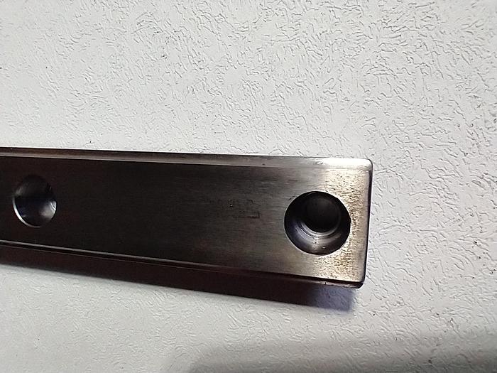 Used THK Linear rail for bearing carriage 500mm SHS-25LC 23mm rail ASSEMBLY GH300C1