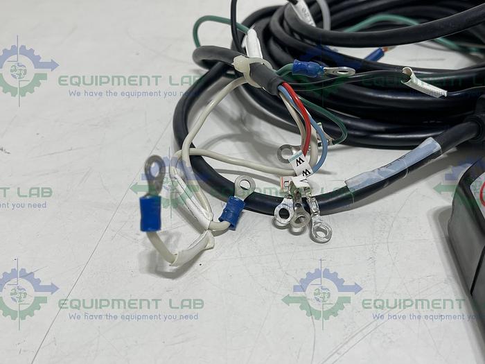 Used Yaskawa Electric  SGM-01B312 AC Servo Motor 100V, 100W, 2.2A, 0.318 Nm