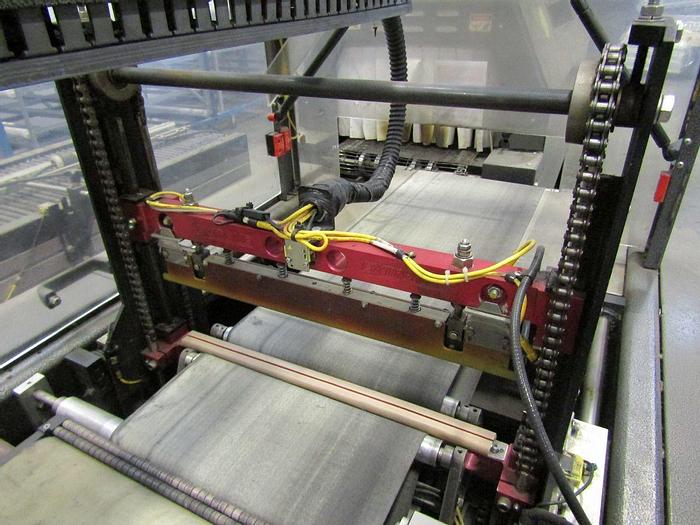 Used EXTREME PACKAGING SYSTEM MODEL S18-GDC SEALER XT18 HEAT SHRINK TUNNEL (2008)