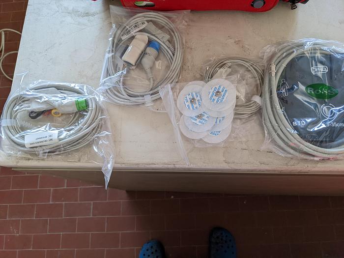 2022 I Giovanniti Moncalieri Monitor Multiparametrico PG M7000 versione 8'' Multiparameter patient monitor