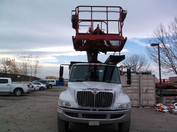 Used 2011 International 4300 Elliott L60R Sign Crane - M97776