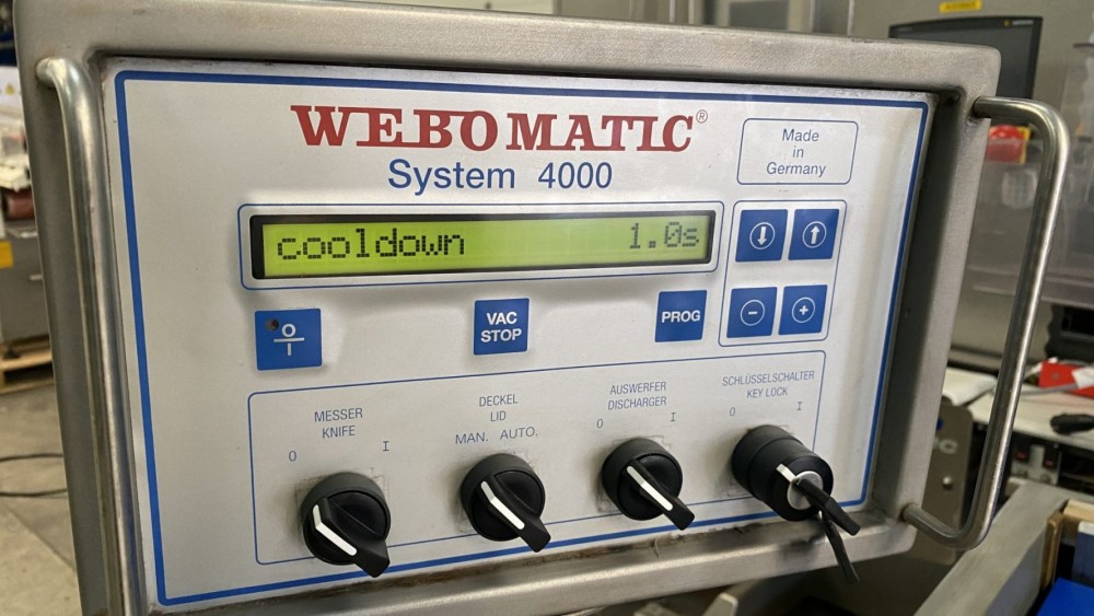 Used Webomatic automatic double chamber vacuum machine