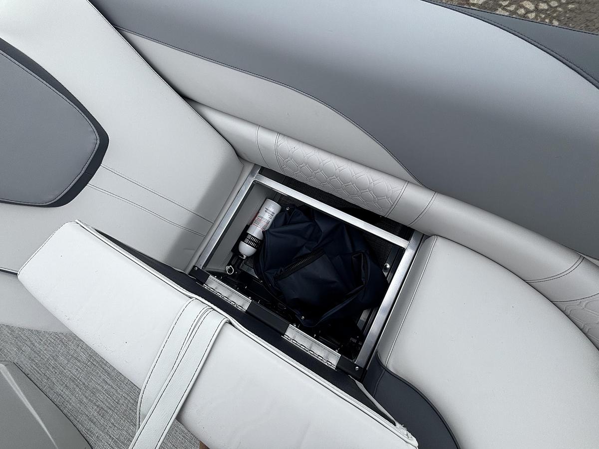 2026 Avalon 2385 LSZ QLS