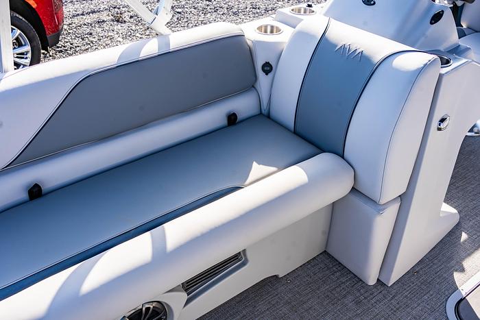 Avalon Venture 85-21' Rear Fish