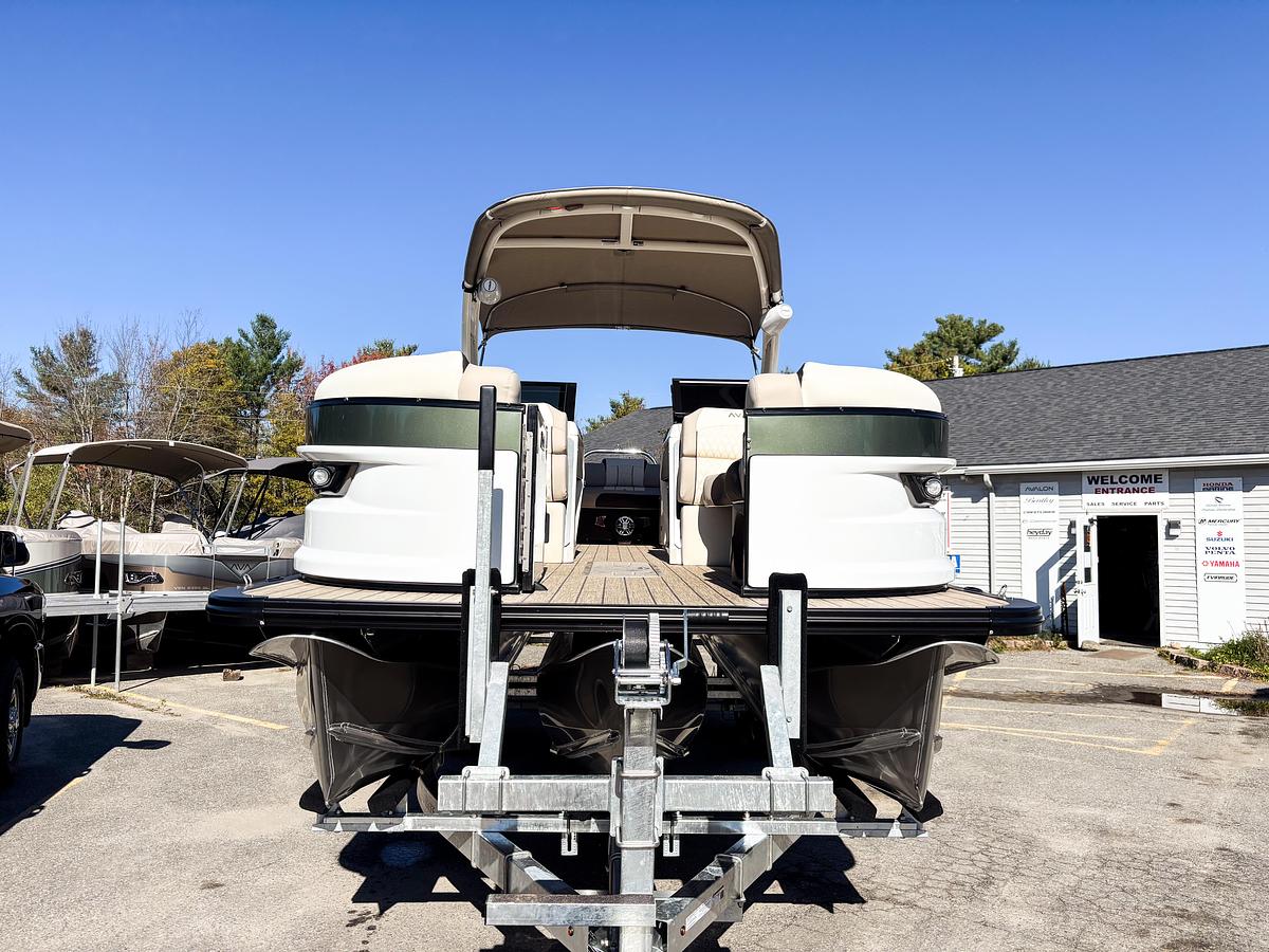 2026 Avalon 2585 Excalibur LTD ELITE WINDSHIELD HONDA BF250