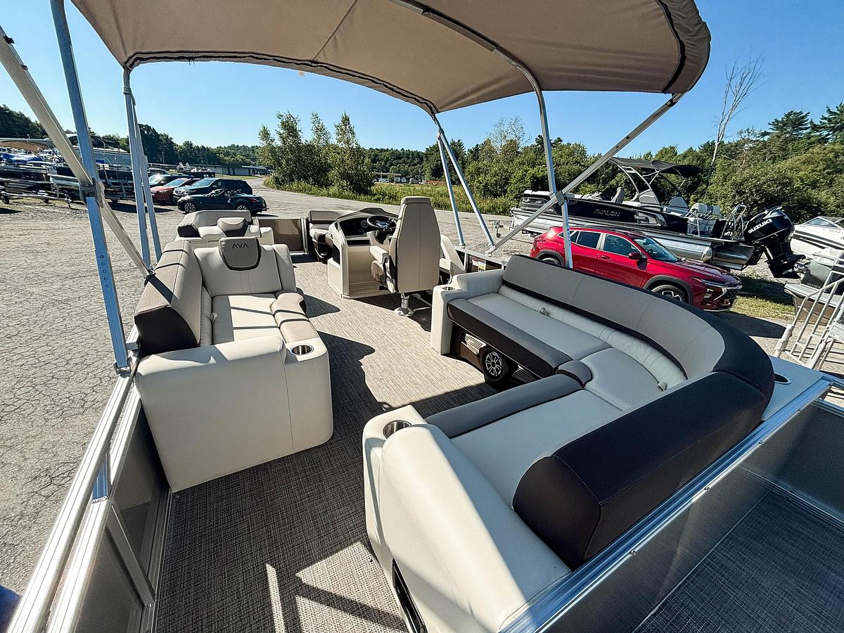 2026 Avalon 2385 LSZ ELITE