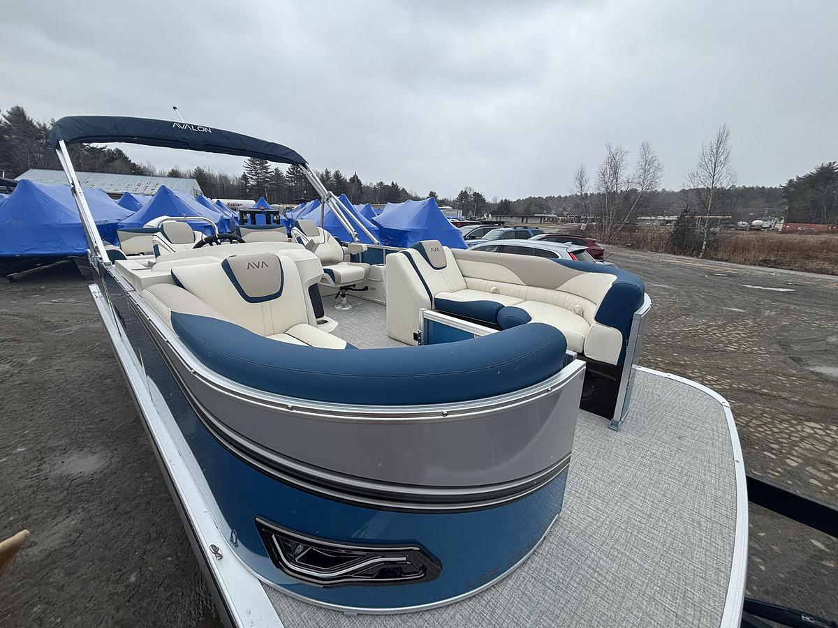 2026 Avalon 2385 LSZ QLS